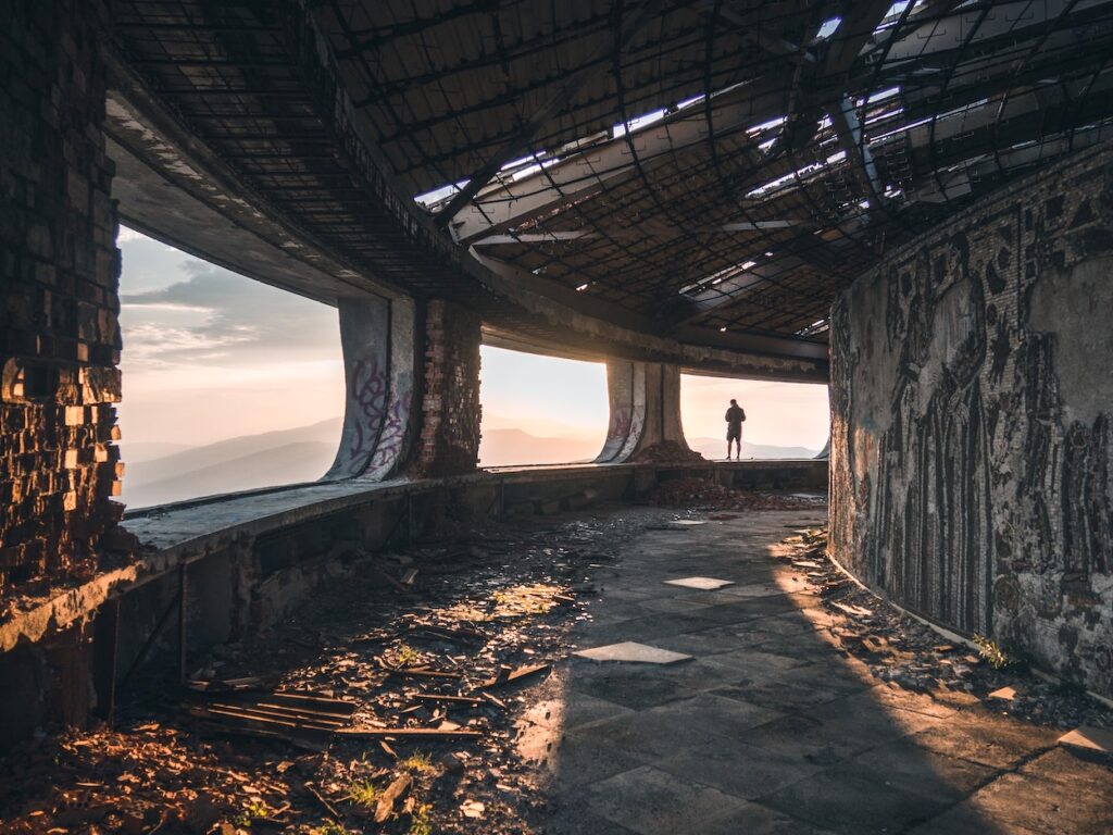 Buzludzha natalya-letunova-unsplash El viajero global