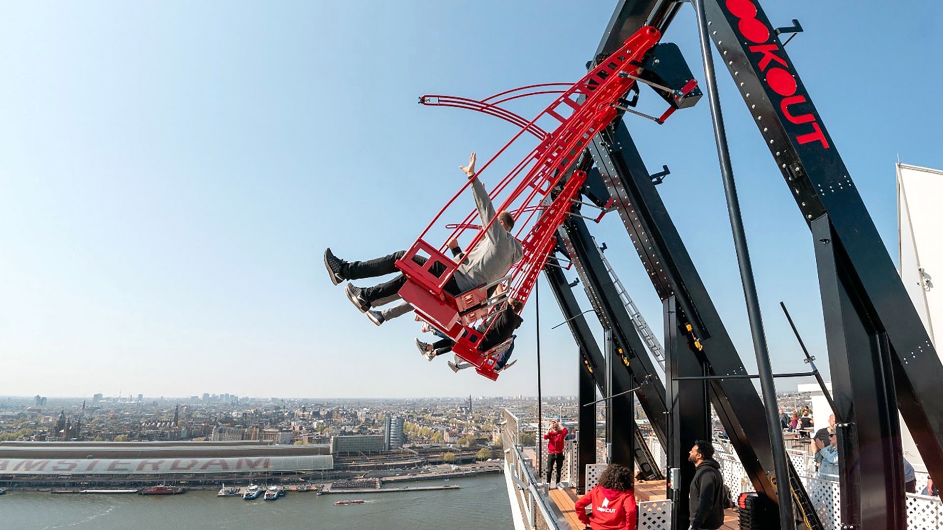 A DAM lookout Amsterdam El viajero global