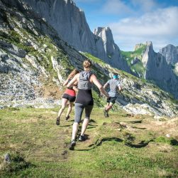Trail running_lucas-canino-unsplash