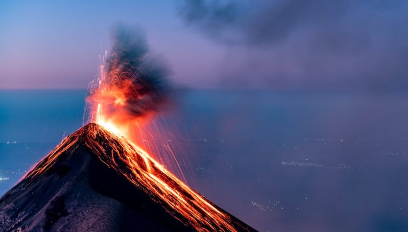 03 Volcán de Fuego_alain-bonnardeaux-unsplash